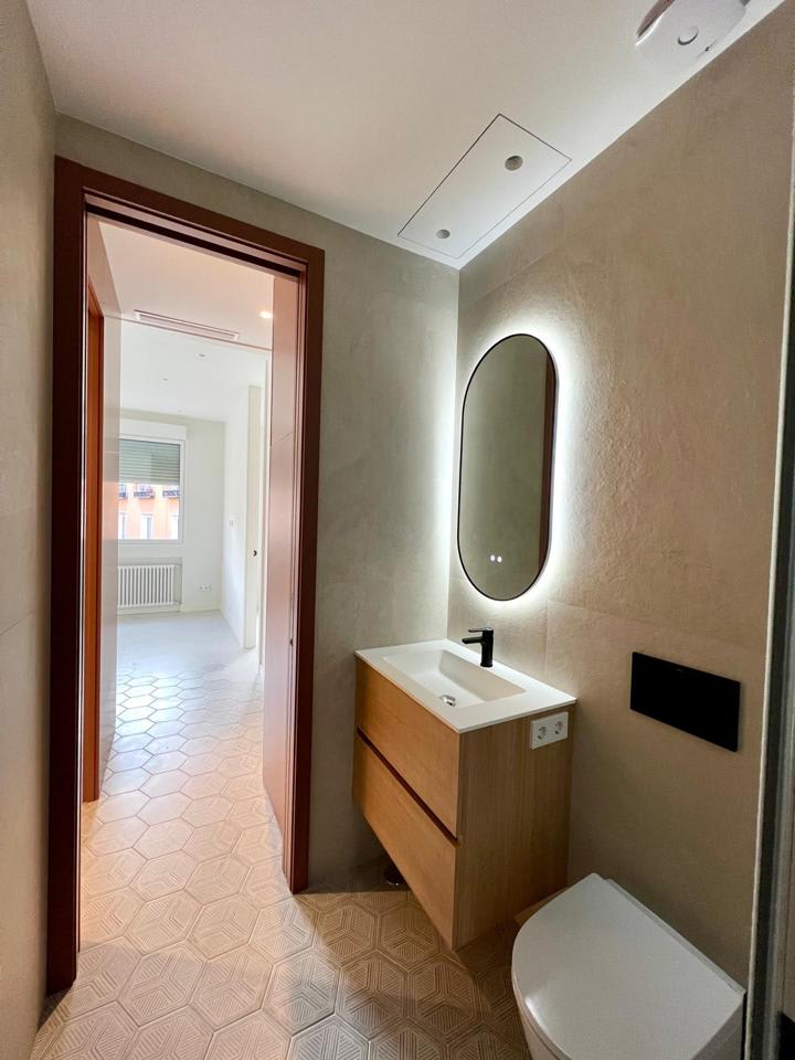 4228247-7f275749_hkwyhc