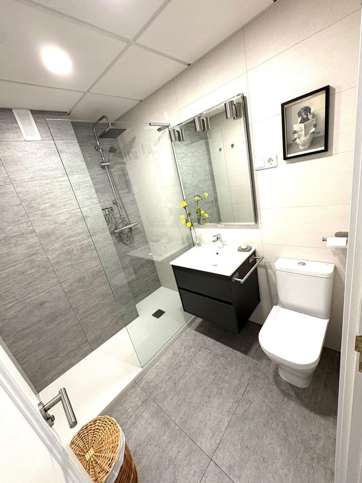 4232135-ef6af4d7_llg7d8