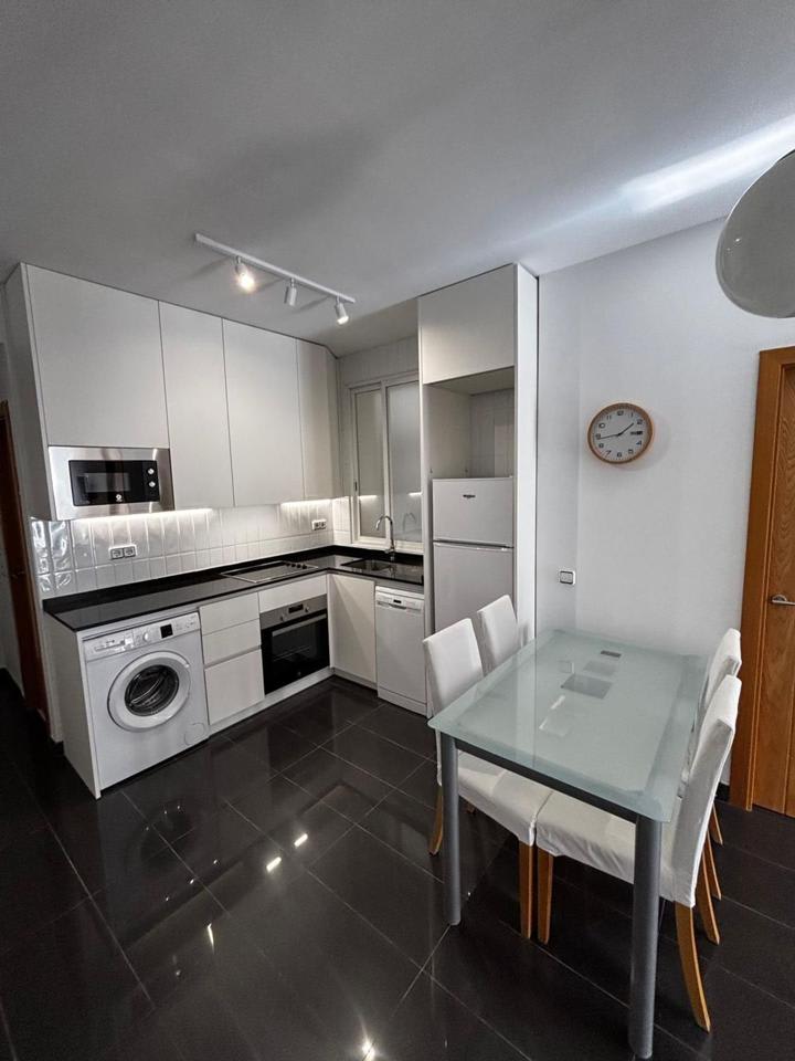 4233404-12b95bc2_ludcau