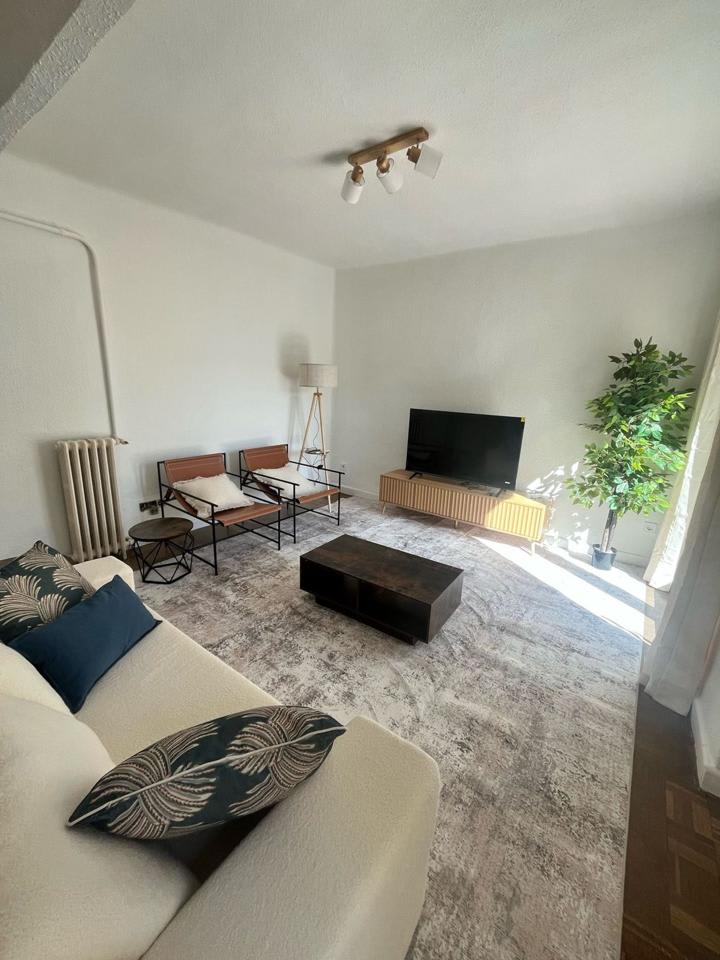 4234880-eb9f8fc7_nextgk