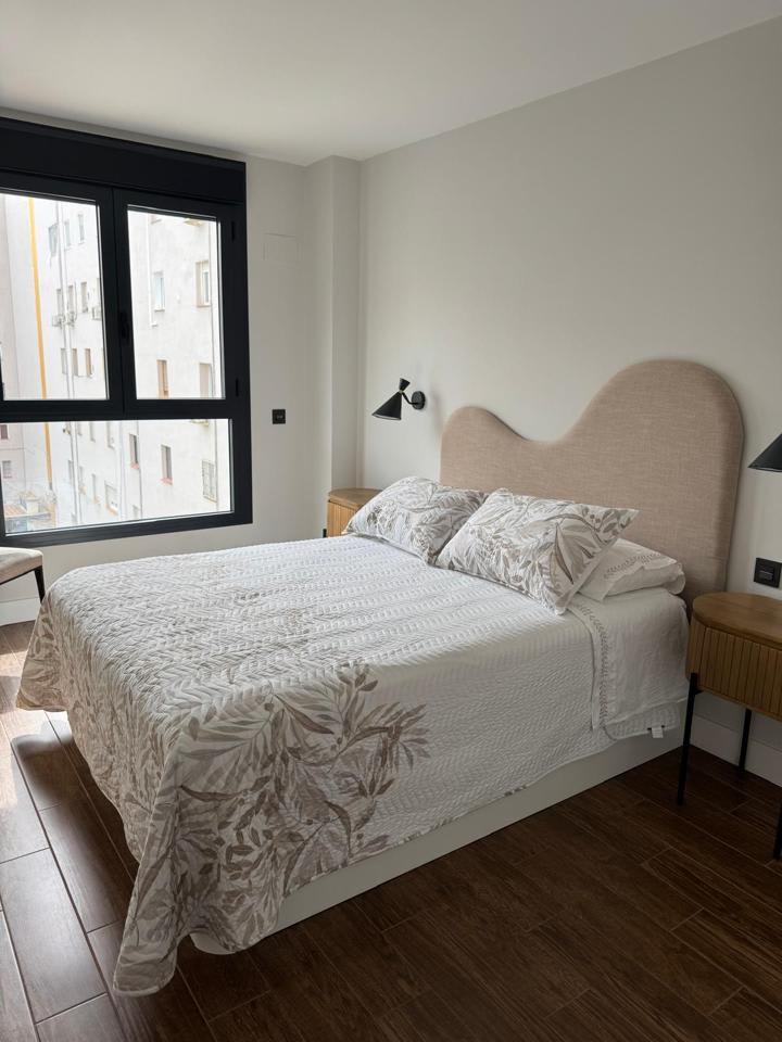 4236241-0d4a1383_taysij