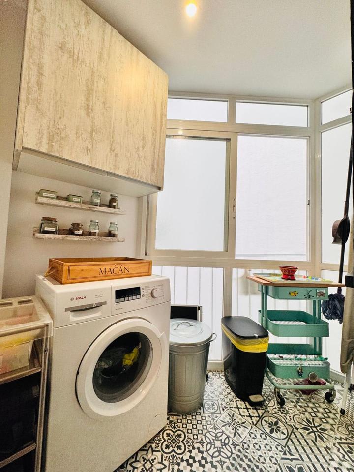 4236614-63631dec_s03nmj