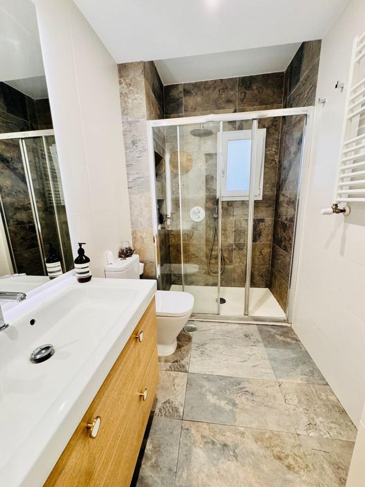 4236614-a1570575_cedkt0