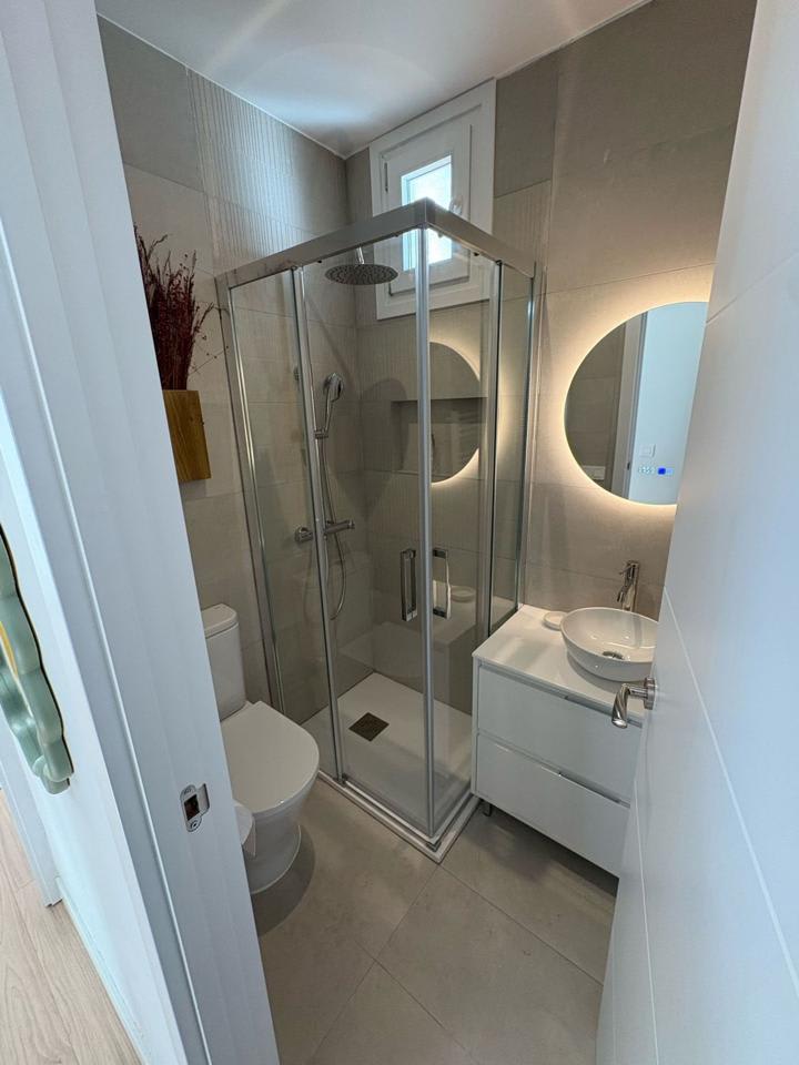 4237947-9342f1d5_sfwczo