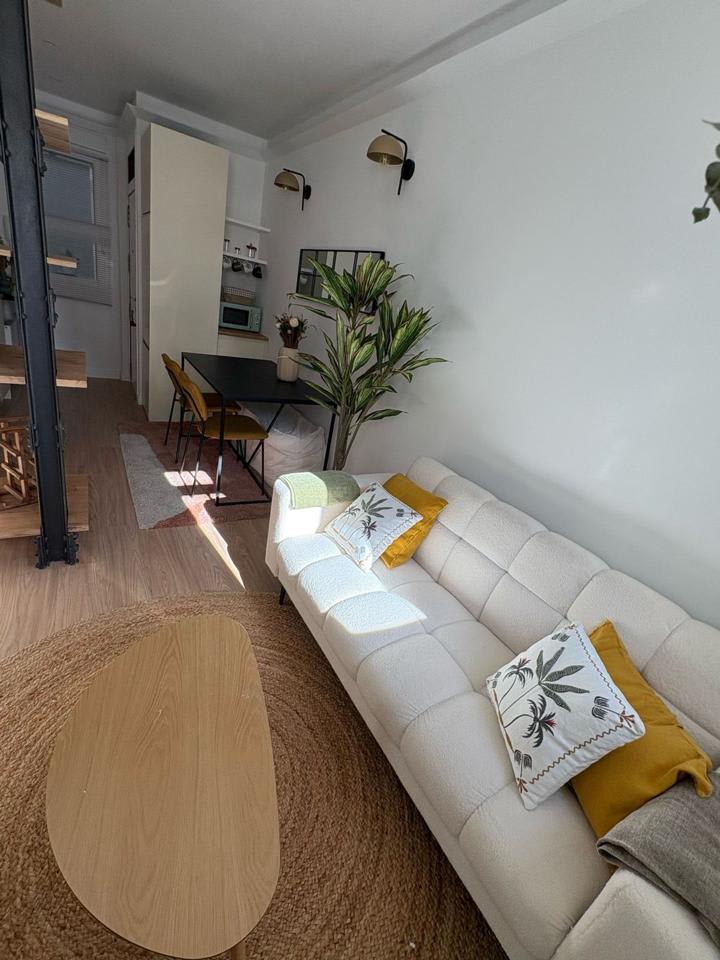 4237947-cf34cabb_aotu0e