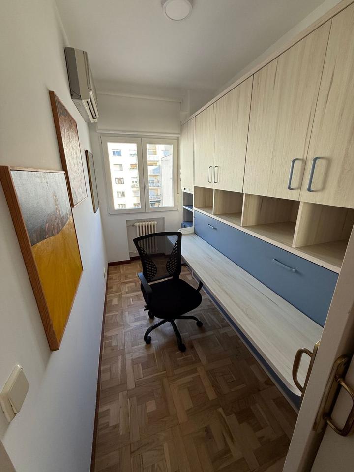 4238942-5b7aa984_pwa3j1