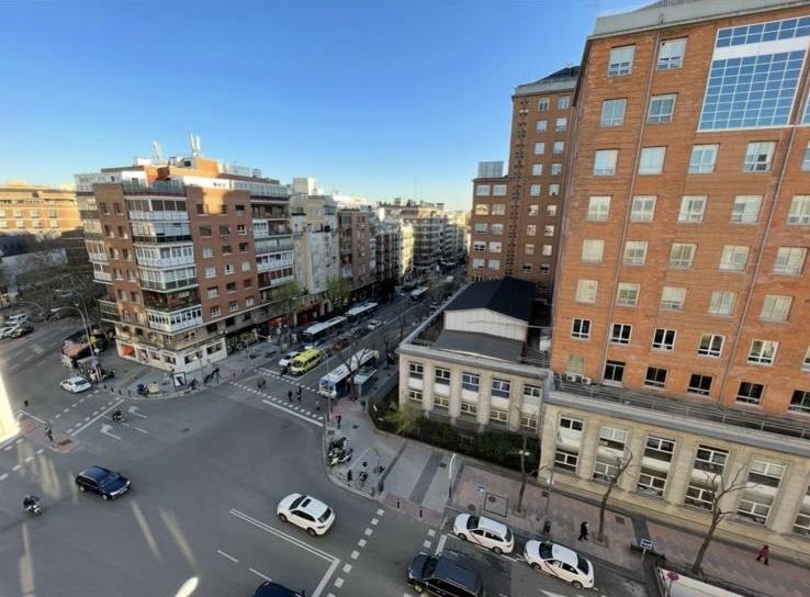 4218346-eae6c4d5_tkj7ch