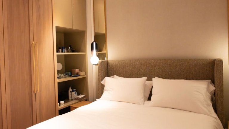 4217988-73473405_dvxuzk