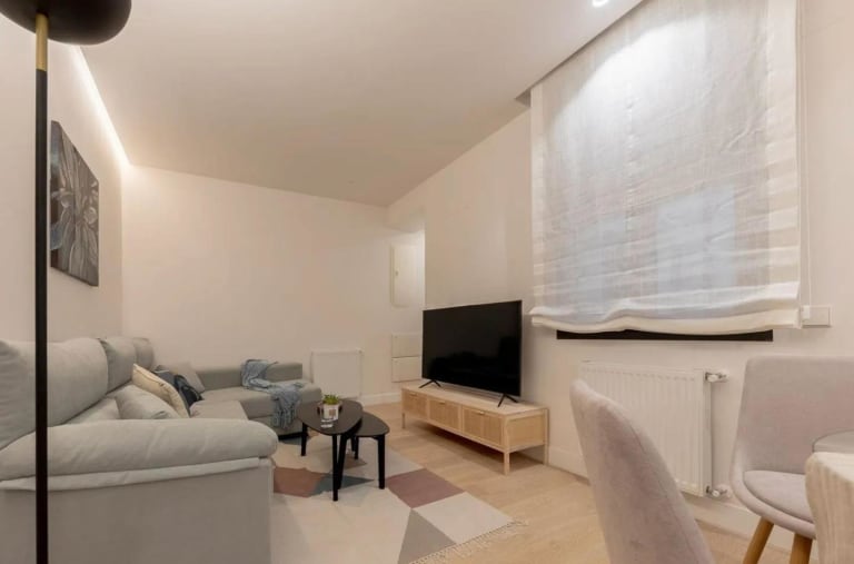 4221588-b930d4da_qwjyfq