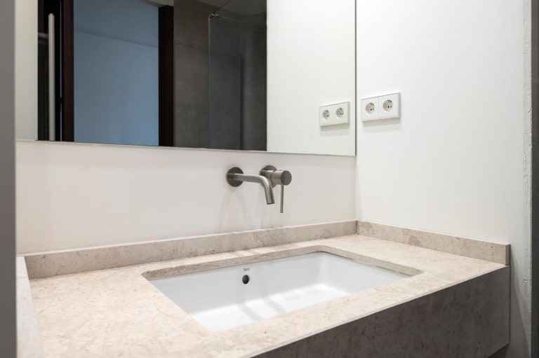 4235511-5c43b255_pwxrby