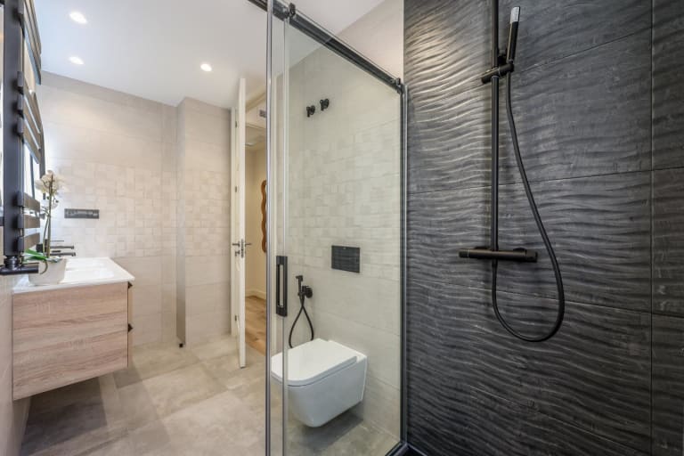 4215323-ef154422_ytlahk