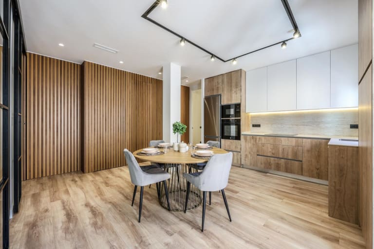 4215323-9c2fbb6c_hkzr5b