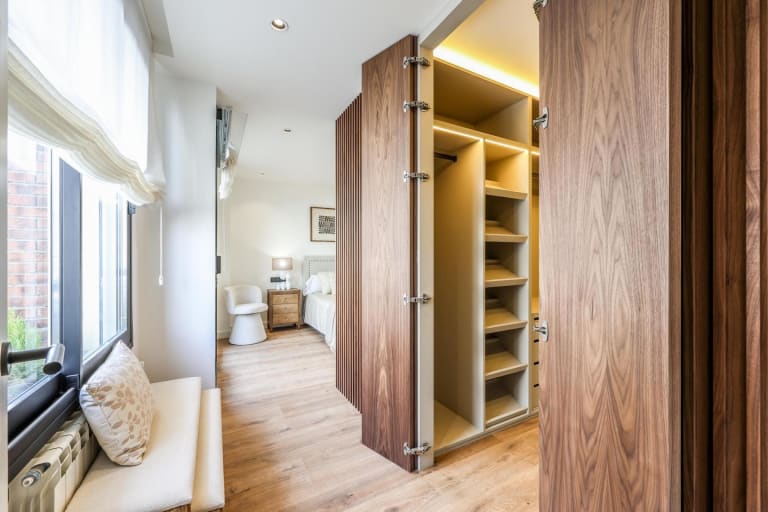 4215304-04332ae6_gx640p