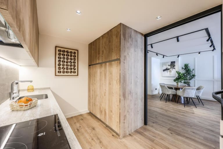 4215304-21144f0f_uctzaq