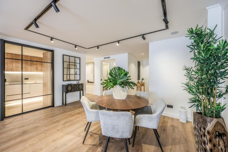 4215304-5420c699_y1mqn0