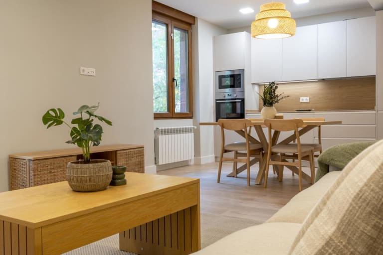 4215366-a90efc5b_qgrxvd