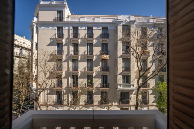 4215721-c41afa59_w9ow41