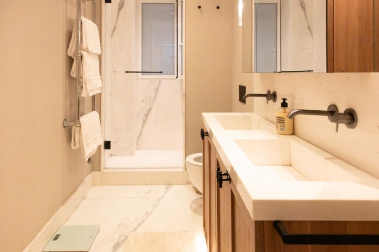 4218071-a81e6b72_kv8tz6