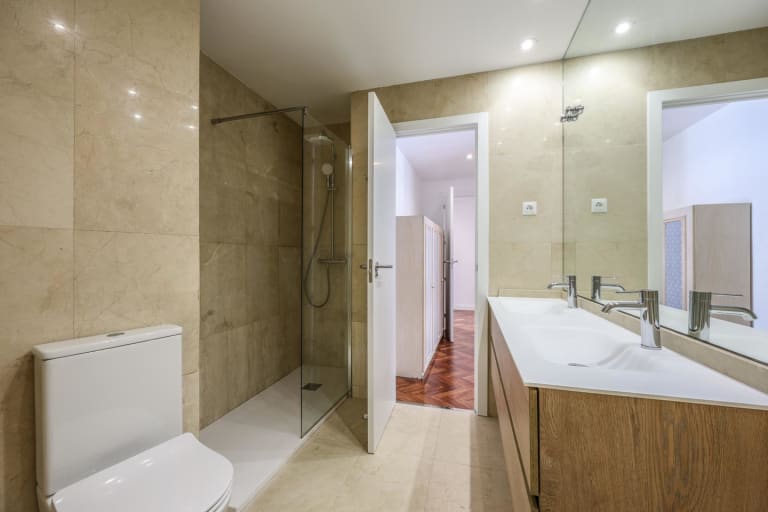 4227631-5436c9d5_ebjk3s