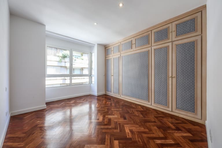 4227631-912eab2f_zbral3