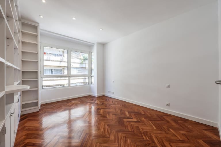 4227631-b8e478f2_svlsu8