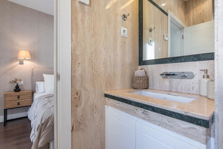 4227624-027b484f_m7o9bq