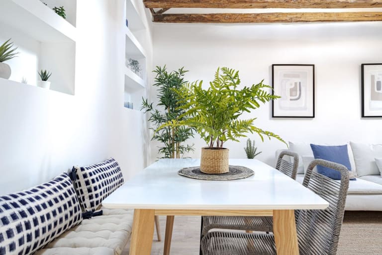 4229494-2cfbf827_om4bls