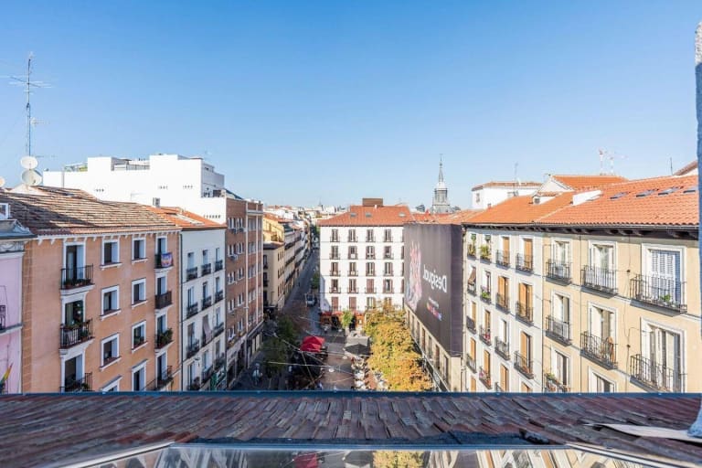 4231062-890de154_w131tv