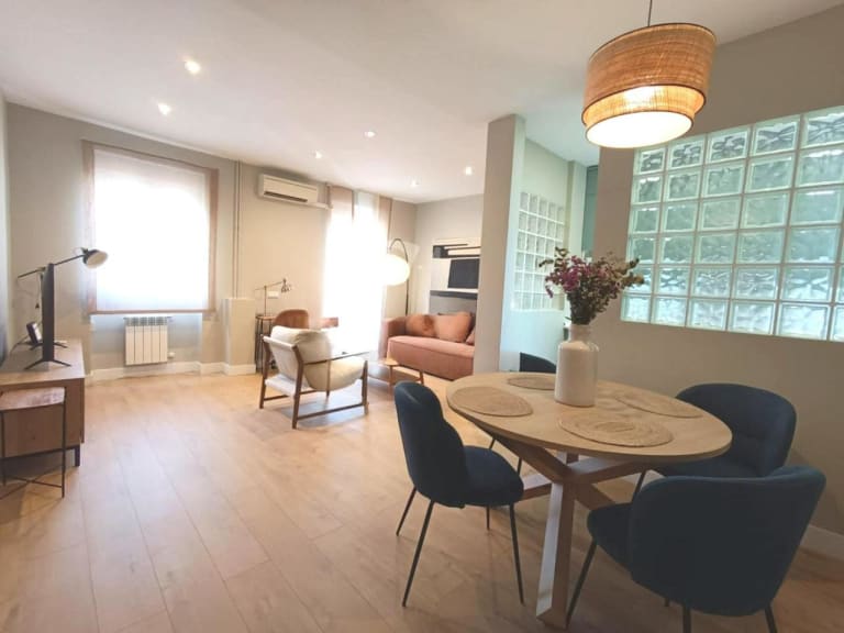 4214770-d5b31531_ykc9mg