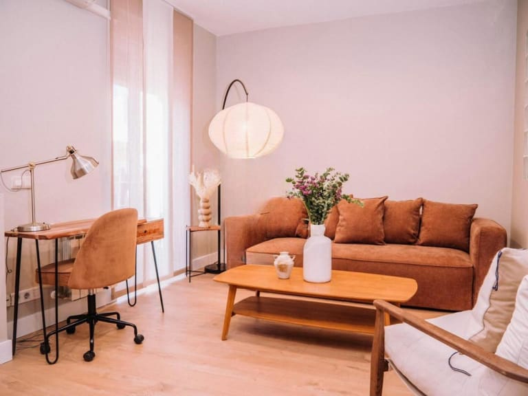 4214770-26b47a05_hcuukl