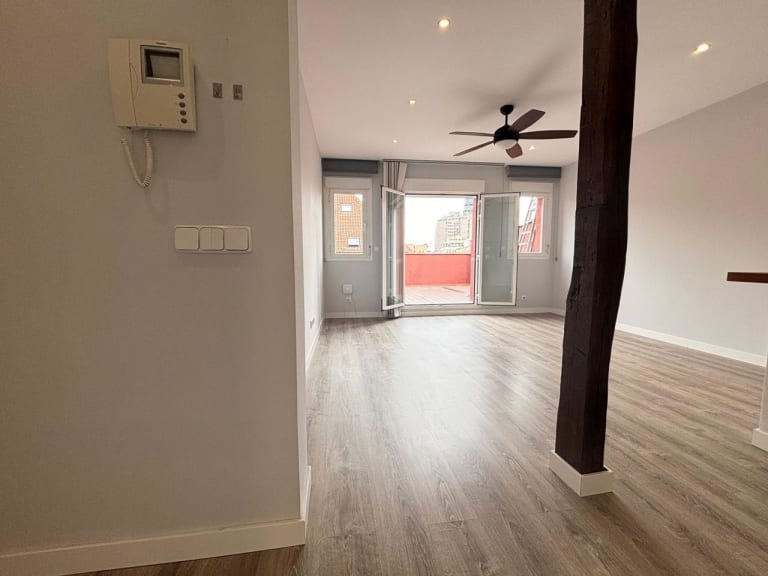 4218531-505a06ab_whqec7