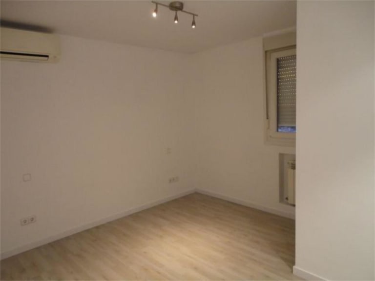 4221562-e4ec7181_zbibla