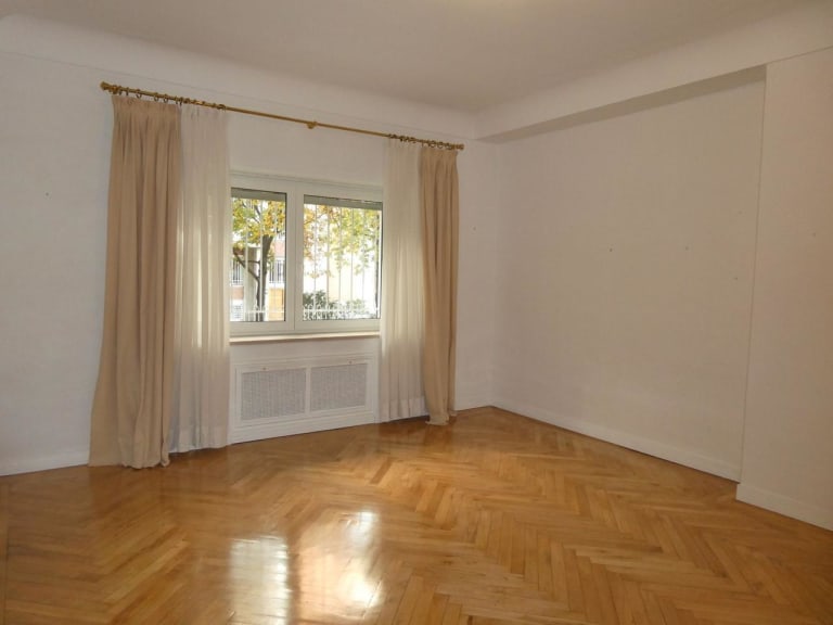 4226694-1b68a57f_pxe8ym