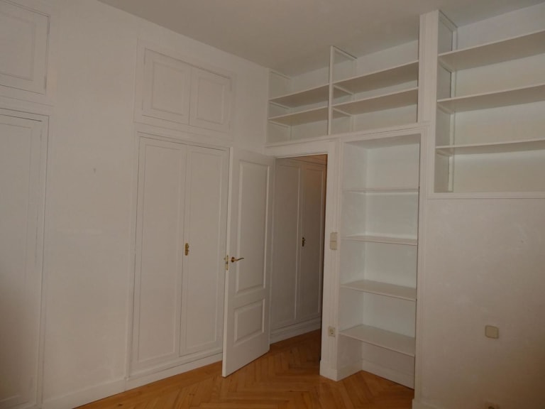 4226694-08d03771_b2qpyd