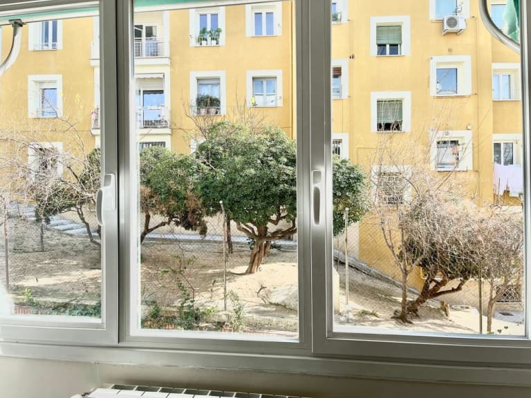 4239471-8563cb65_efxjho