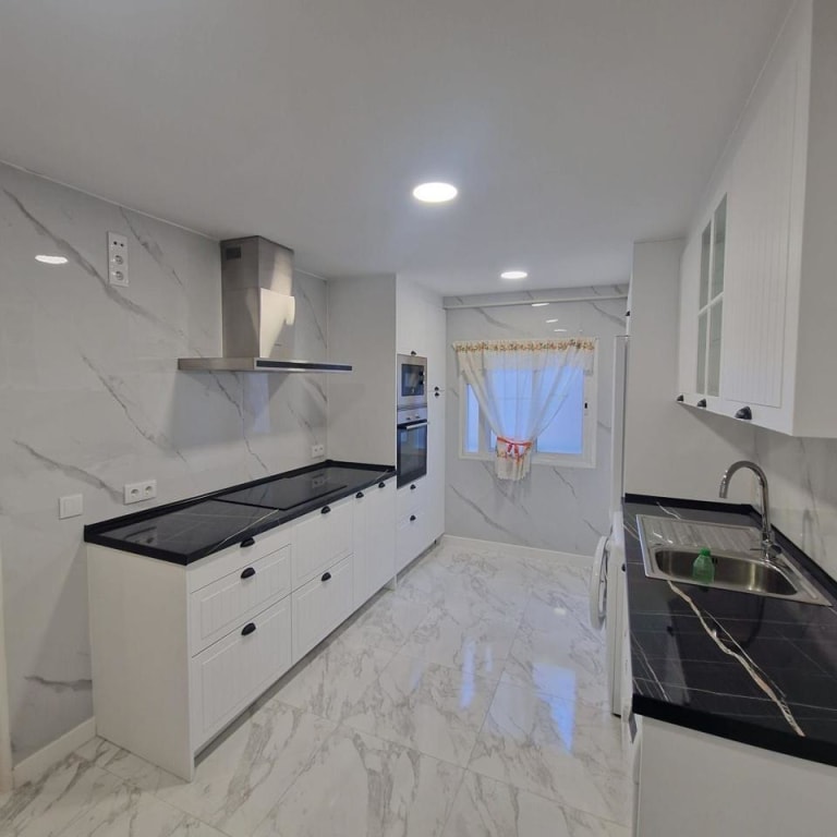 4230279-f6c11957_t0b5uh