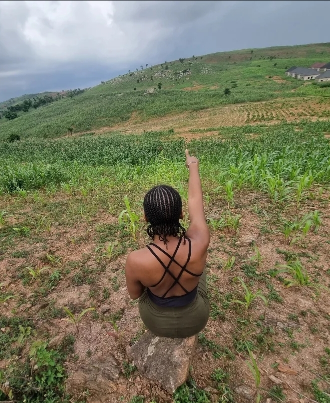 Minus Identity, Who am I ?