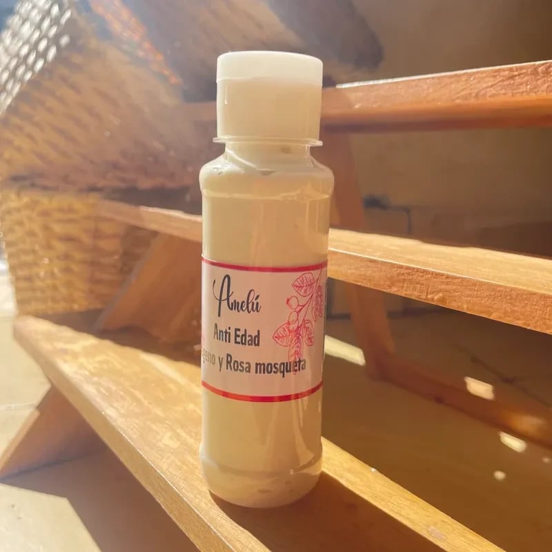Crema anti edad de colágeno y aceite esencial de rosa mosqueta - Imagen 1