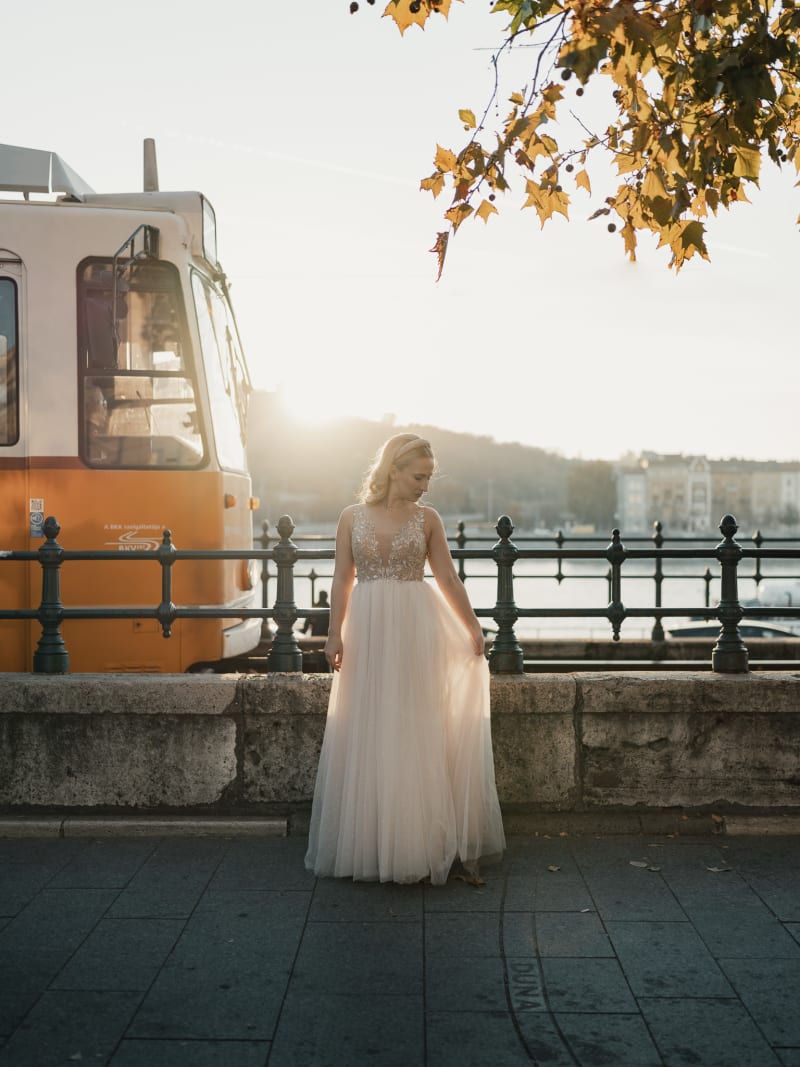 Menyasszonyi portré fotózás a budapesti rakparton