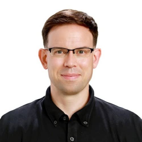 Aaron Snowberger headshot