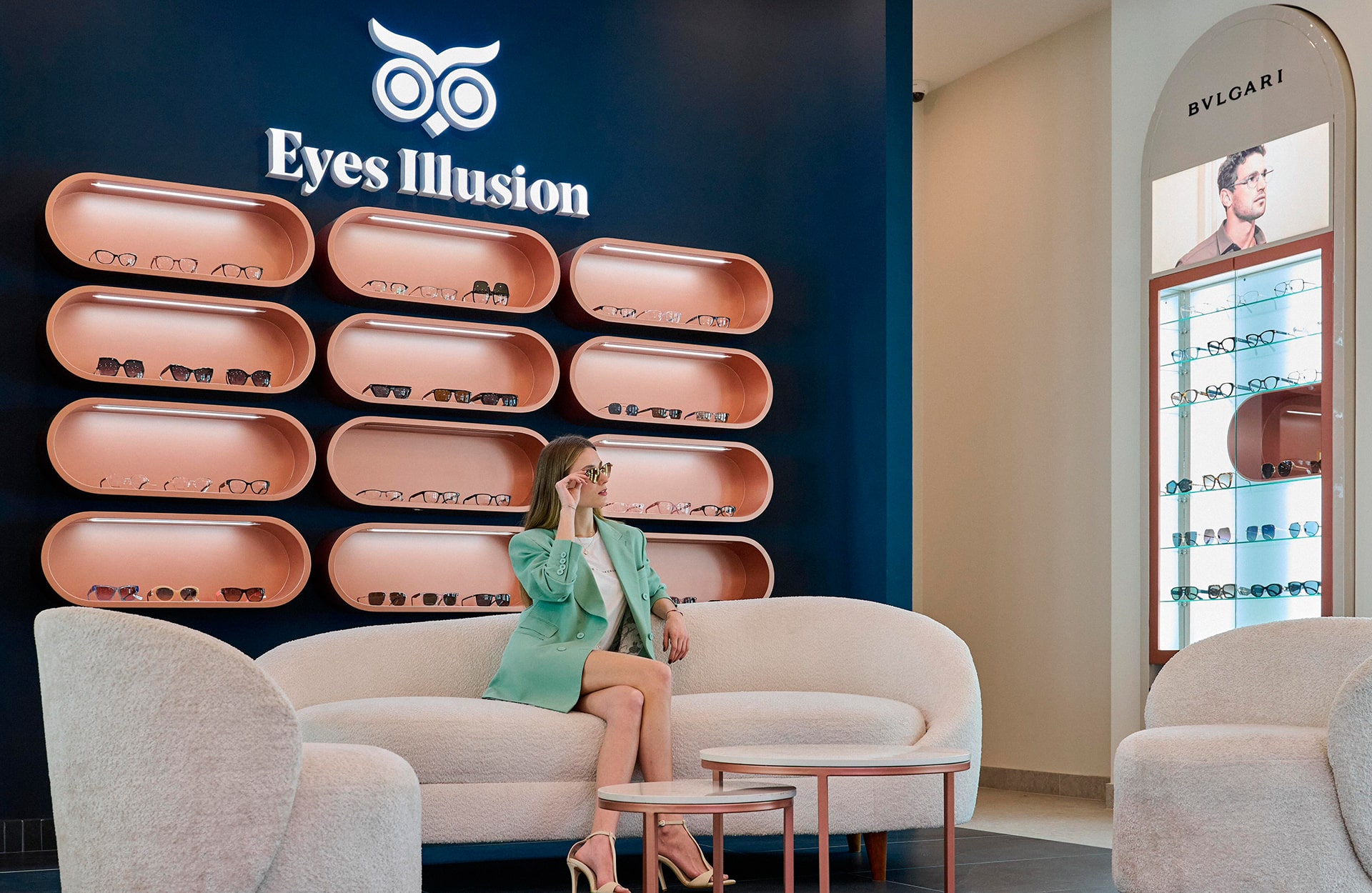 Eyes Illusion local1