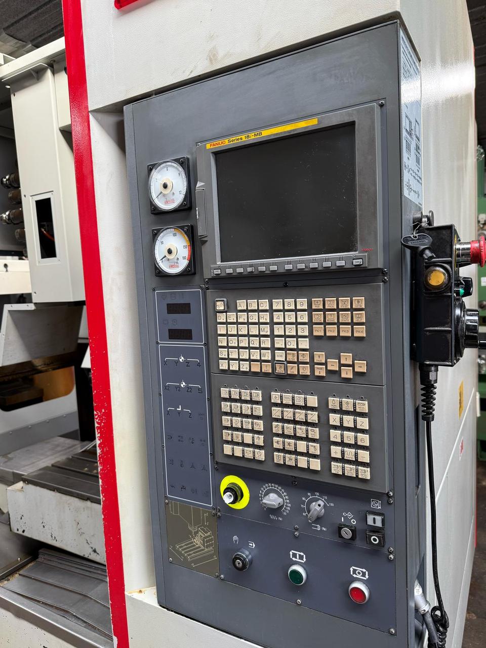 CENTRE D'USINAGE 3 AXE QUASER  Thumbnail 2