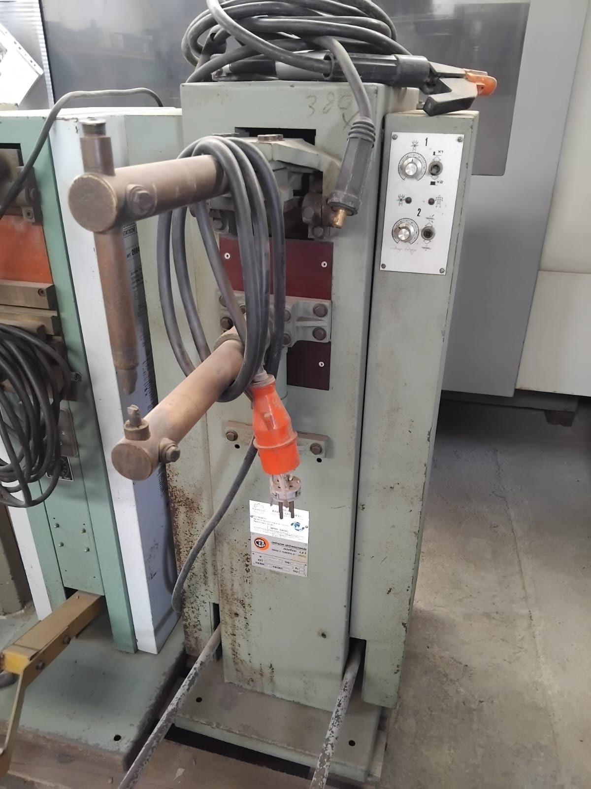 MACHINE DE SOUDAGE PAR POINT Thumbnail 4