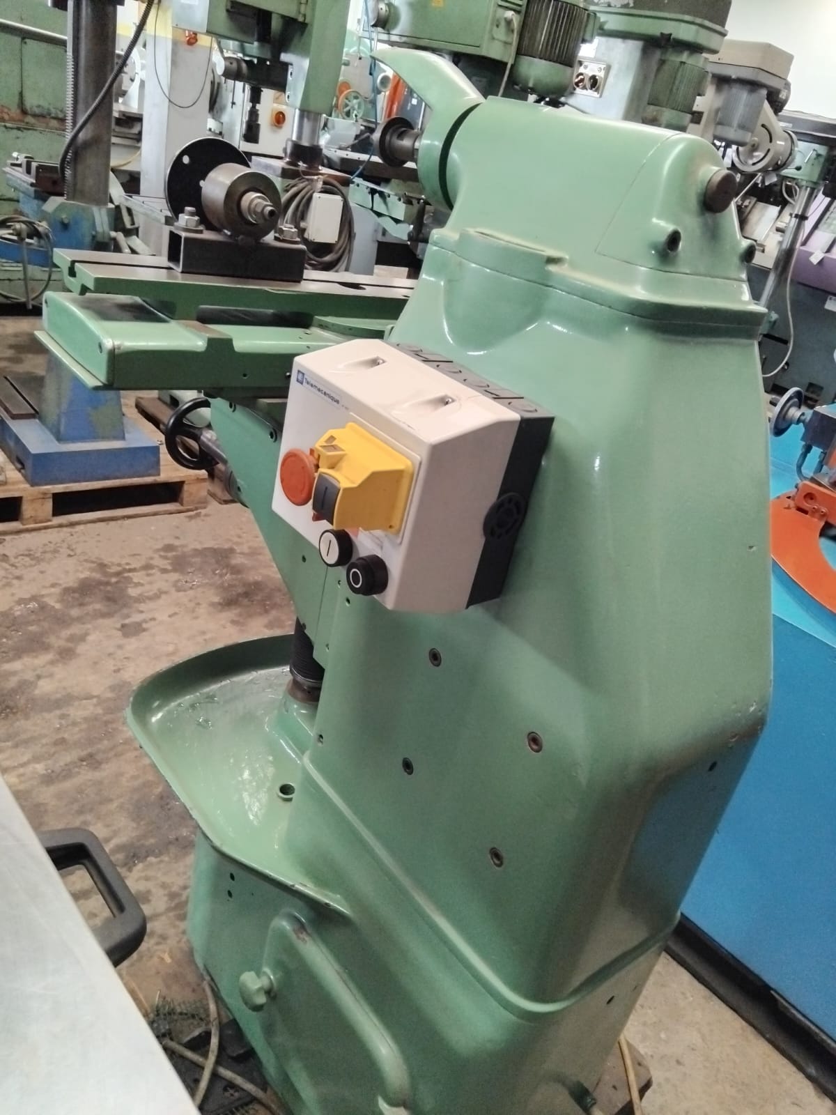 AFFUTEUSE Thumbnail 2