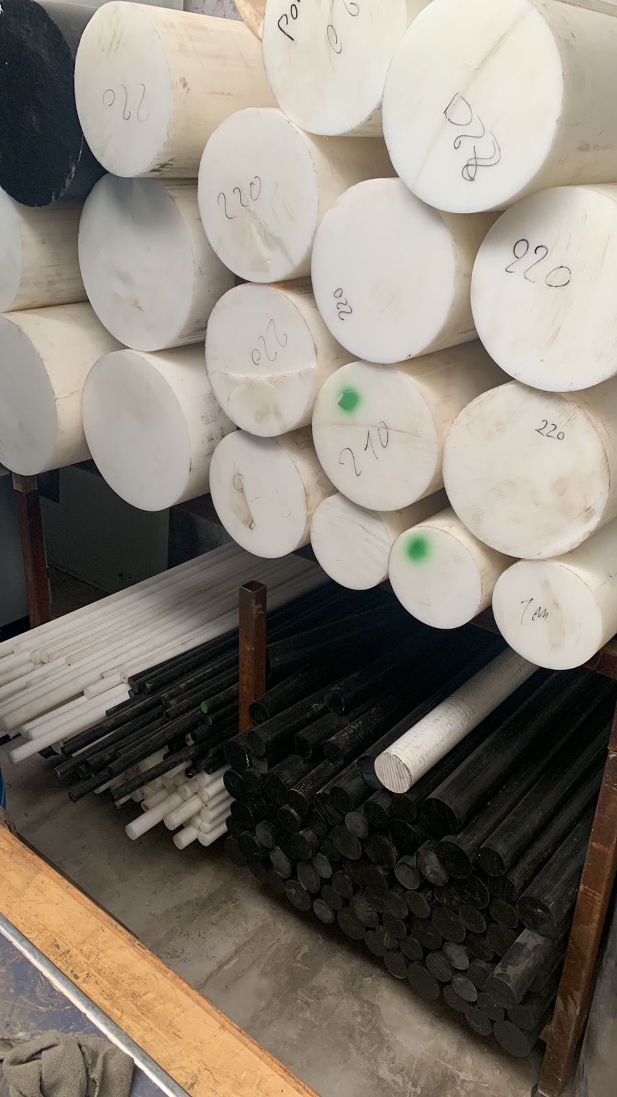 PLASTIQUE NYLON ET POM-C Thumbnail 5