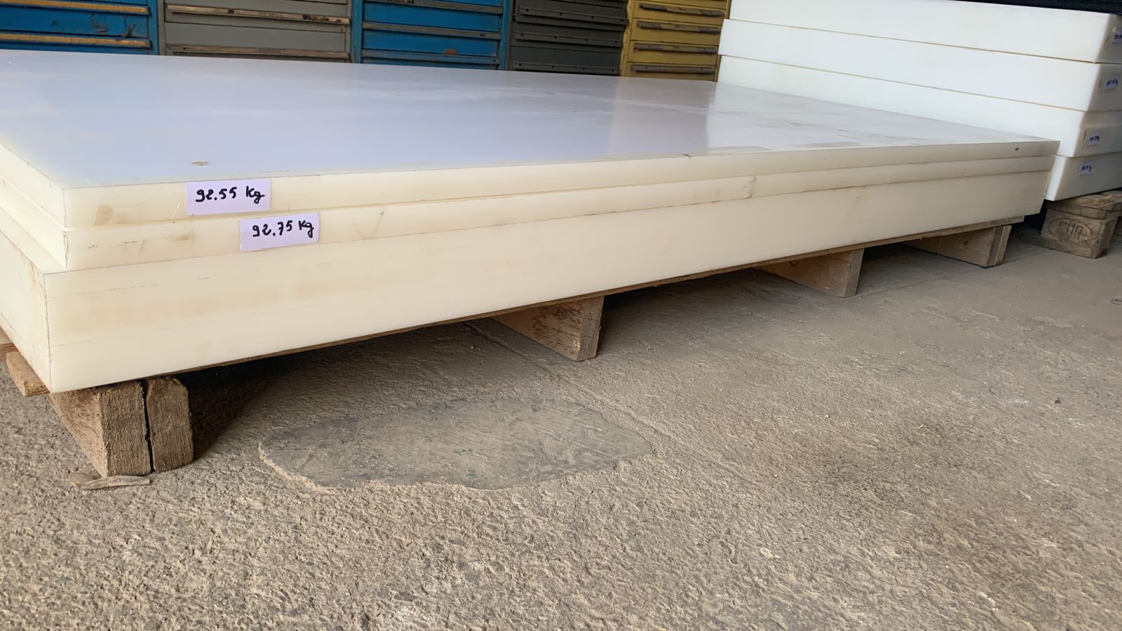 PLASTIQUE NYLON ET POM-C Thumbnail 4