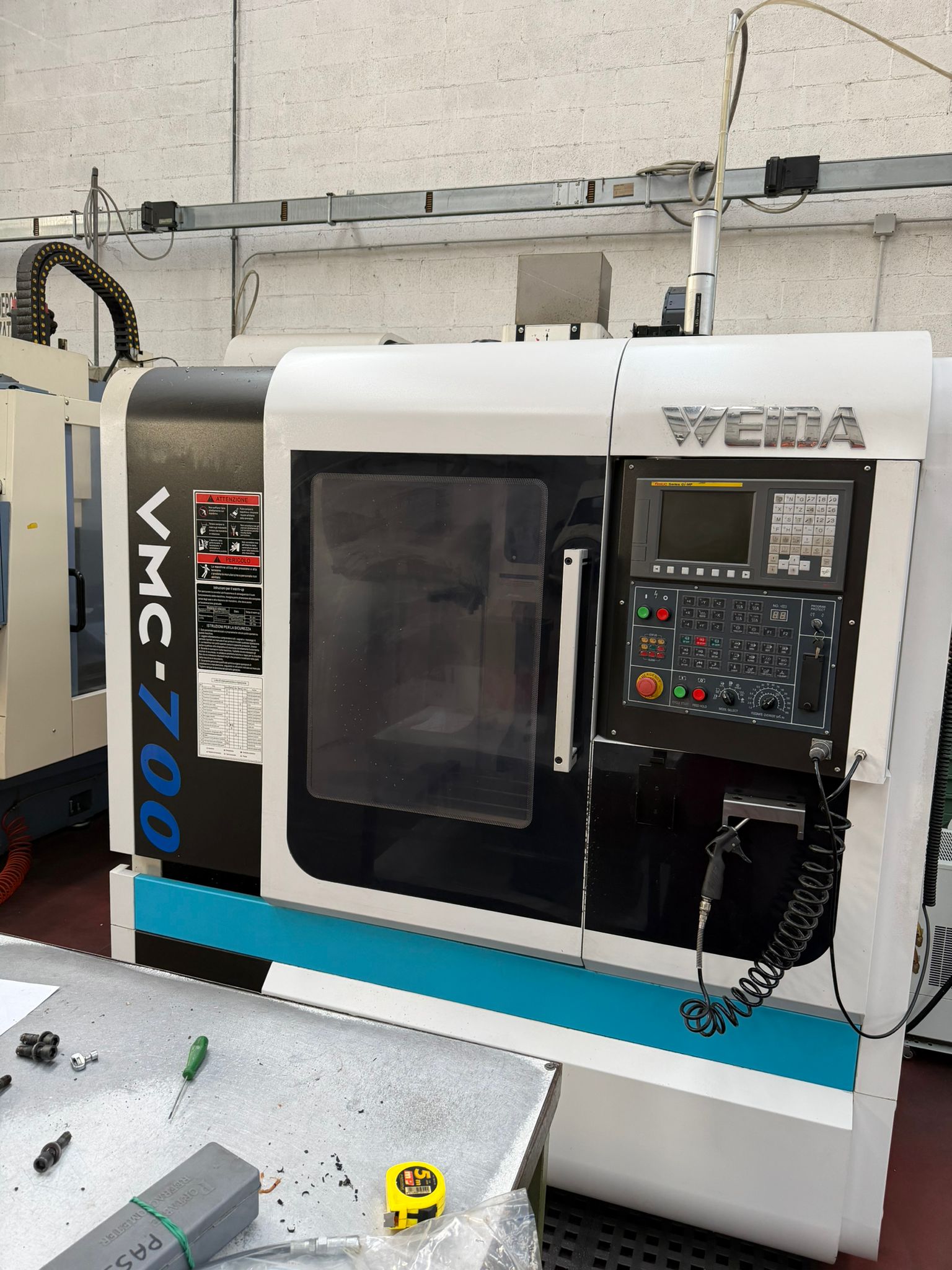 CENTRE D'USINAGE VERTICAL VMC700