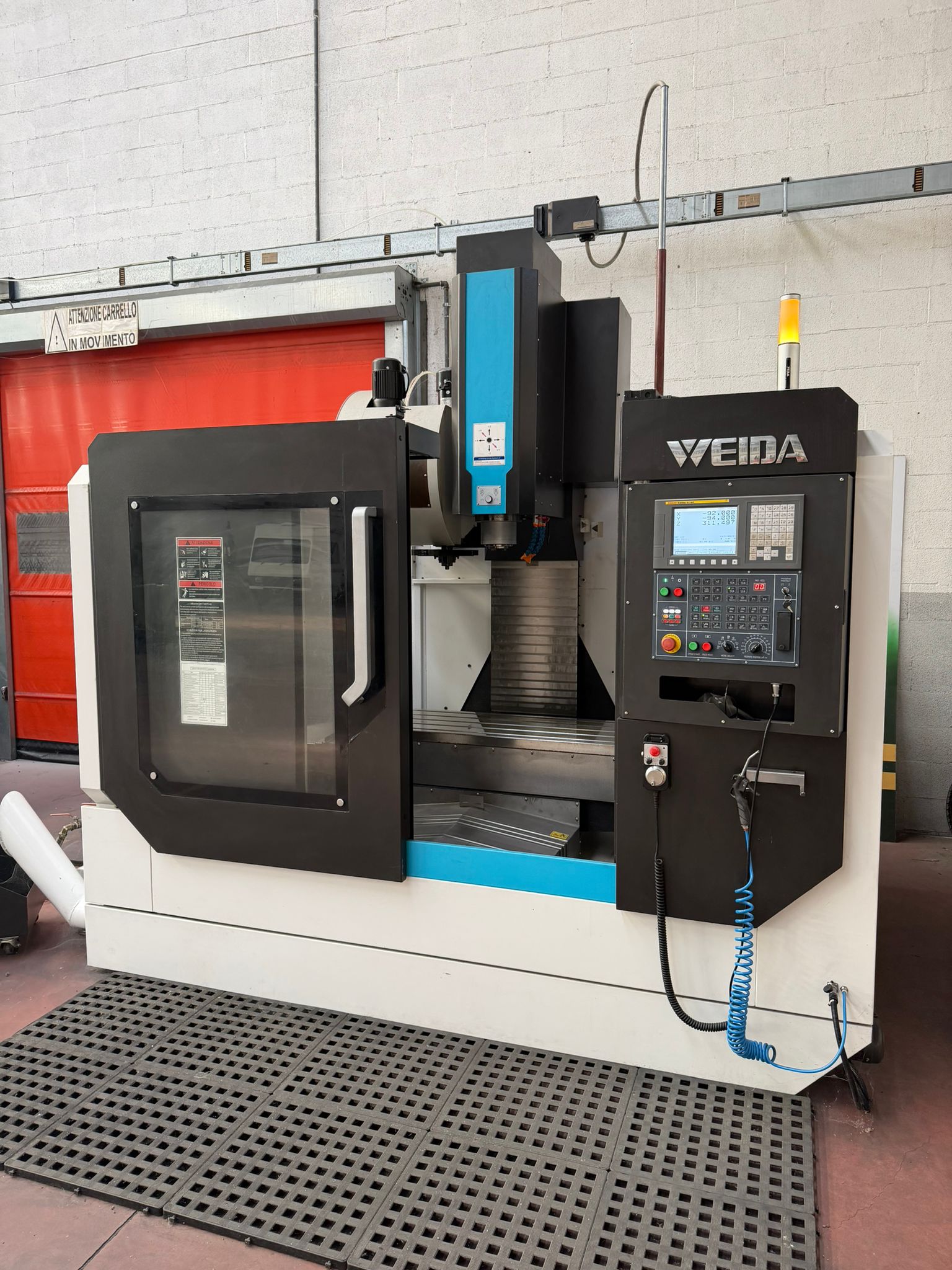 CENTRE D'USINAGE VERTICAL VMC1000