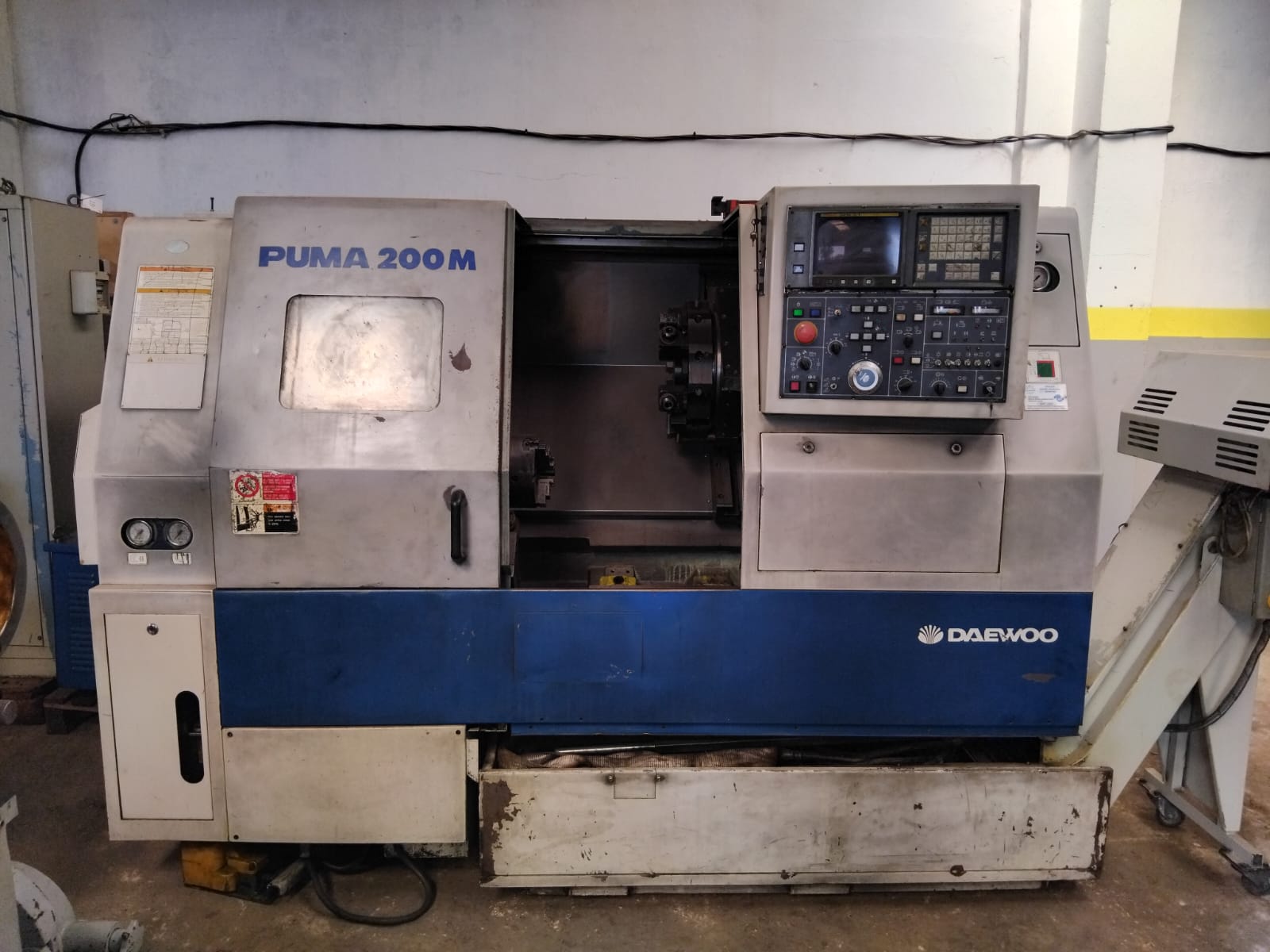 TOUR CNC PUMA 200M