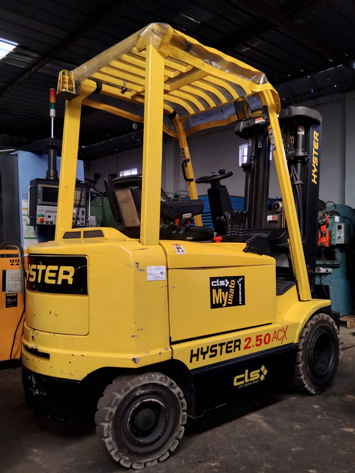 CHARIOT ELEVATEUR HYSTER Thumbnail 3